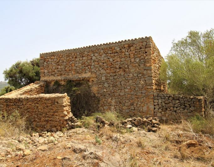 Bonita Finca rustica cerca del Pueblo de Arta.