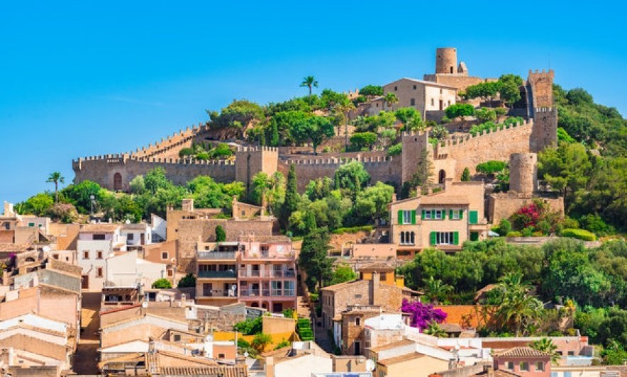Preciosa finca rústica con impresionantes vistas en las afueras de la ciudad de Capdepera.