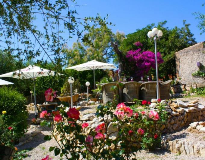 Histórico molino con vistas y muchas posibilidades, Capdepera