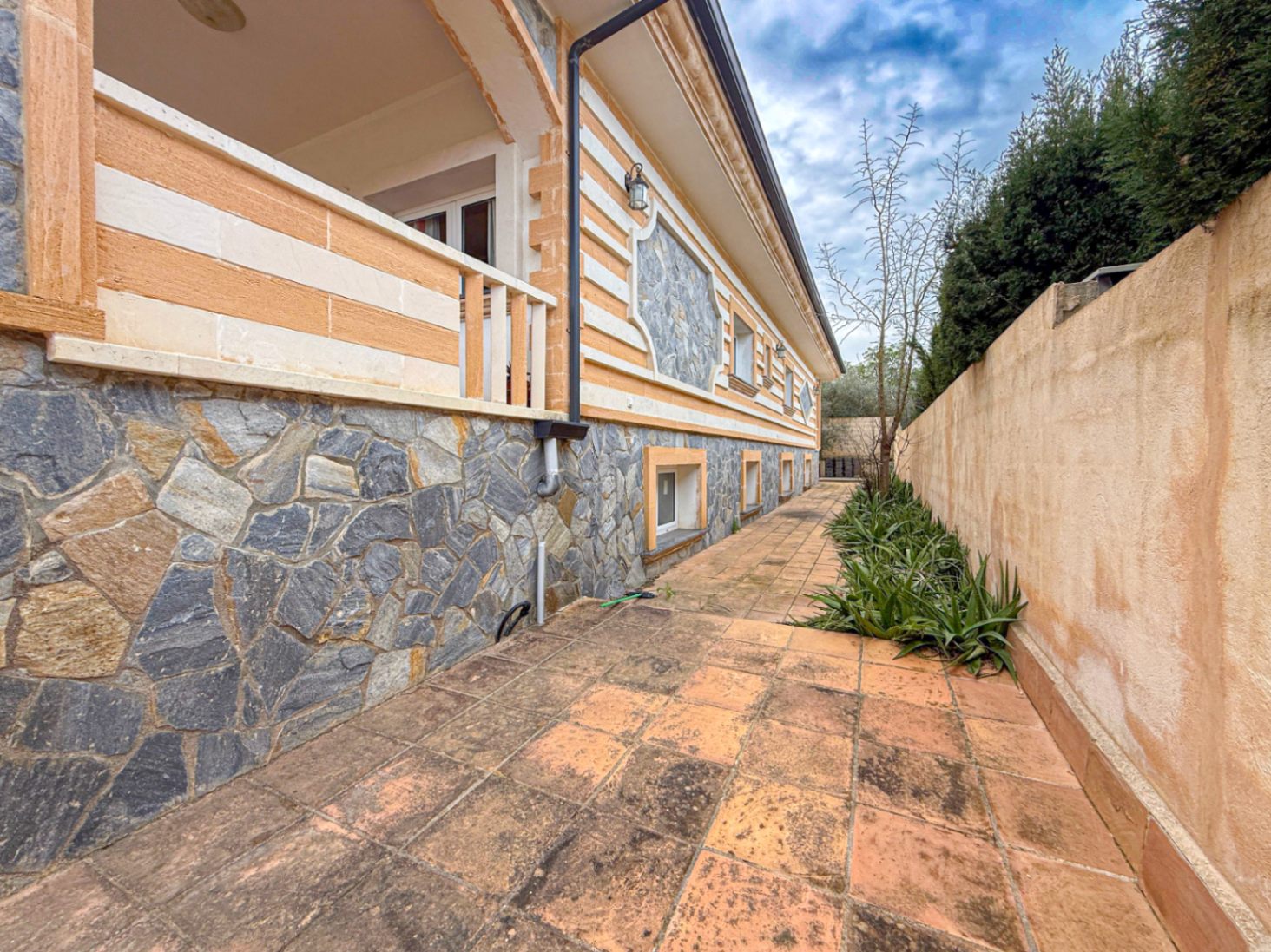 Chalet con parking a 200 metros del mar, con espacio para Invitados