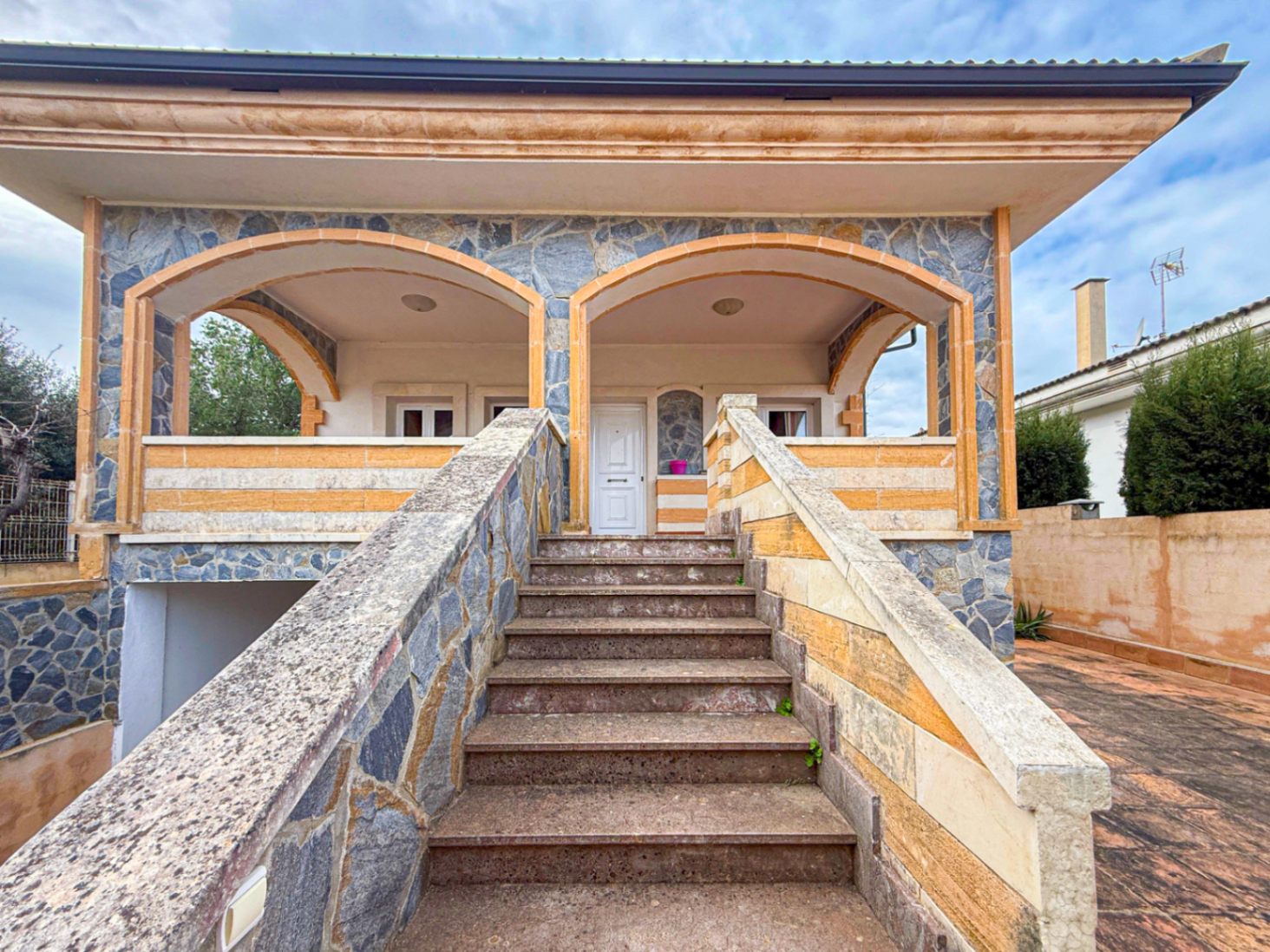 Chalet con parking a 200 metros del mar, con espacio para Invitados