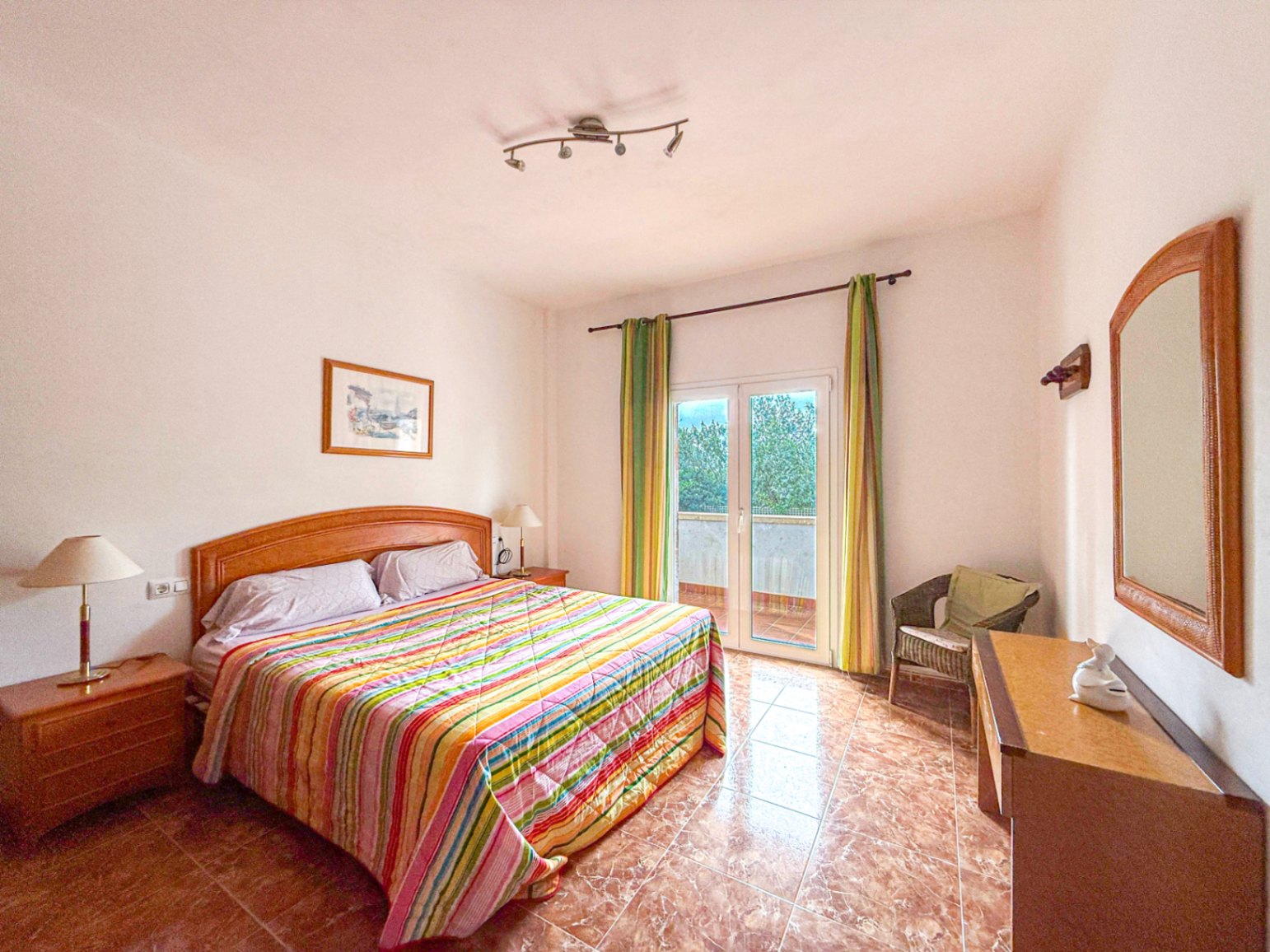 Chalet con parking a 200 metros del mar, con espacio para Invitados