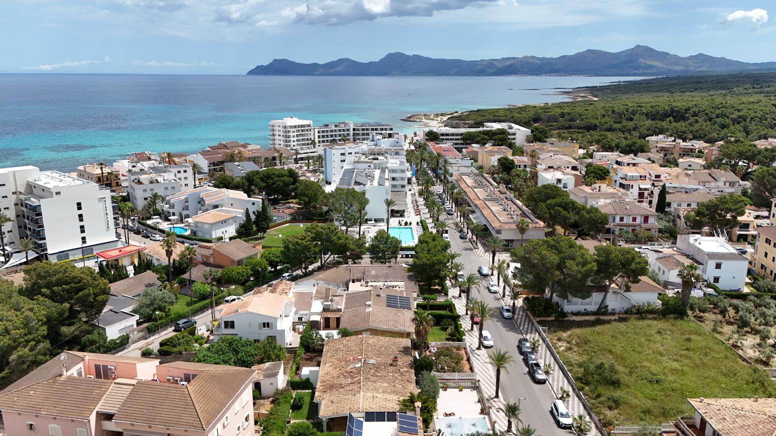 Vivienda mediterránea de ensueño a poca distancia de la playa con garaje doble y gran jardín, Son Bauló - Can Picafort.