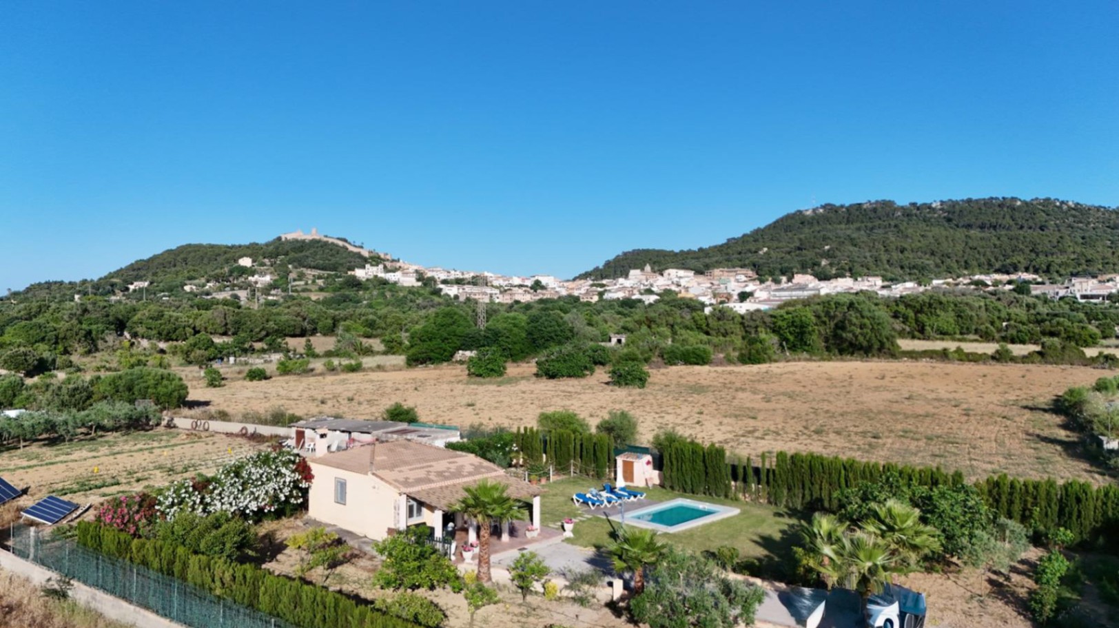 Preciosa Finca rustica con piscina y vistas panorámicas.