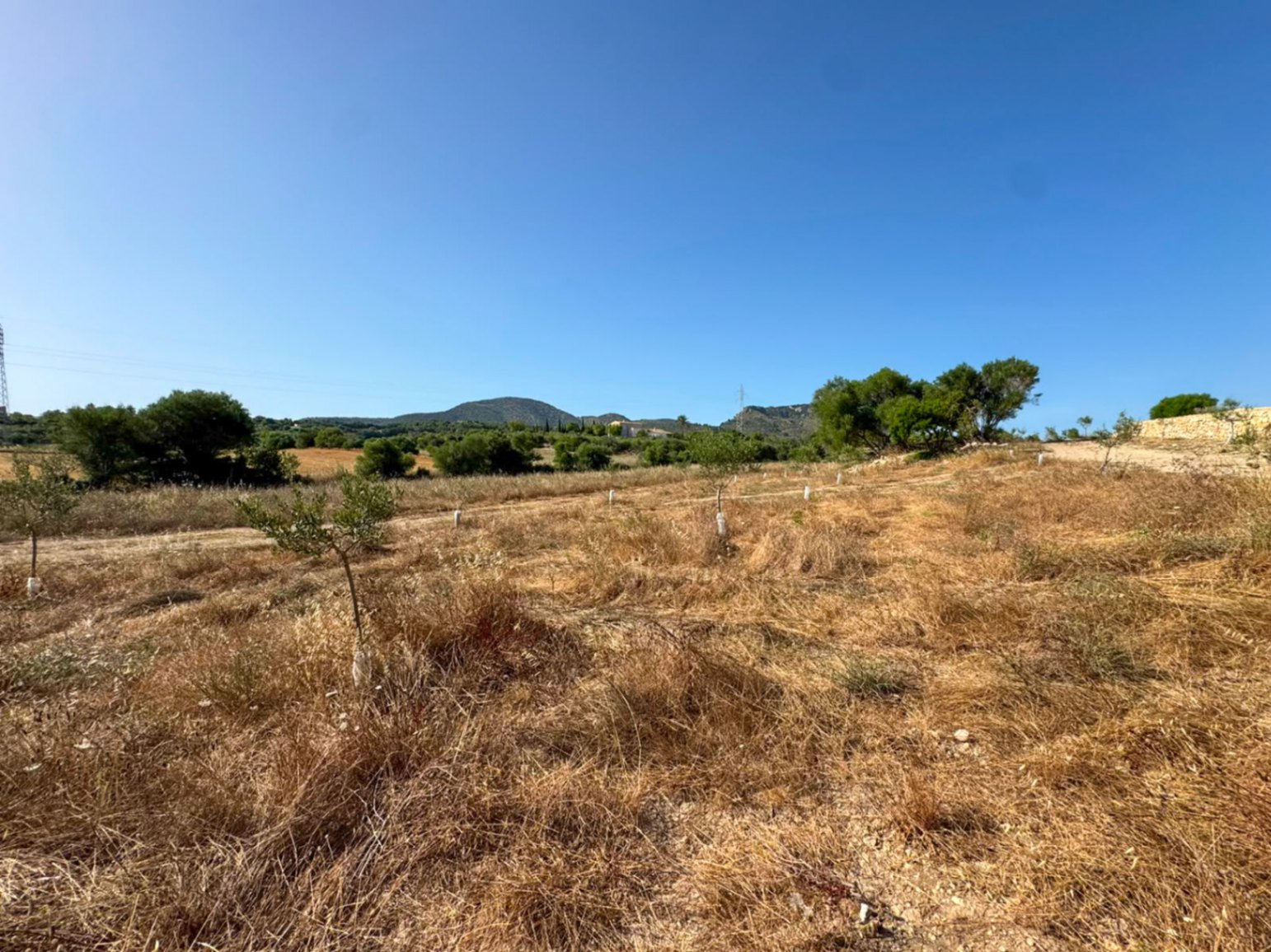 Finca rústica de obra nueva con impresionantes vistas panorámicas y puestas de sol cerca de San Lorenzo