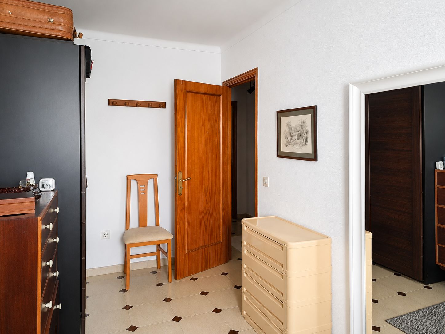 Piso de 3 habitaciones con parking y trastero , a 10 minutos del mar