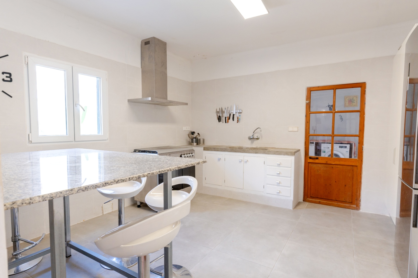 Costitx. Amplia casa de pueblo con patio, garaje y terraza a 20 minutos de Palma