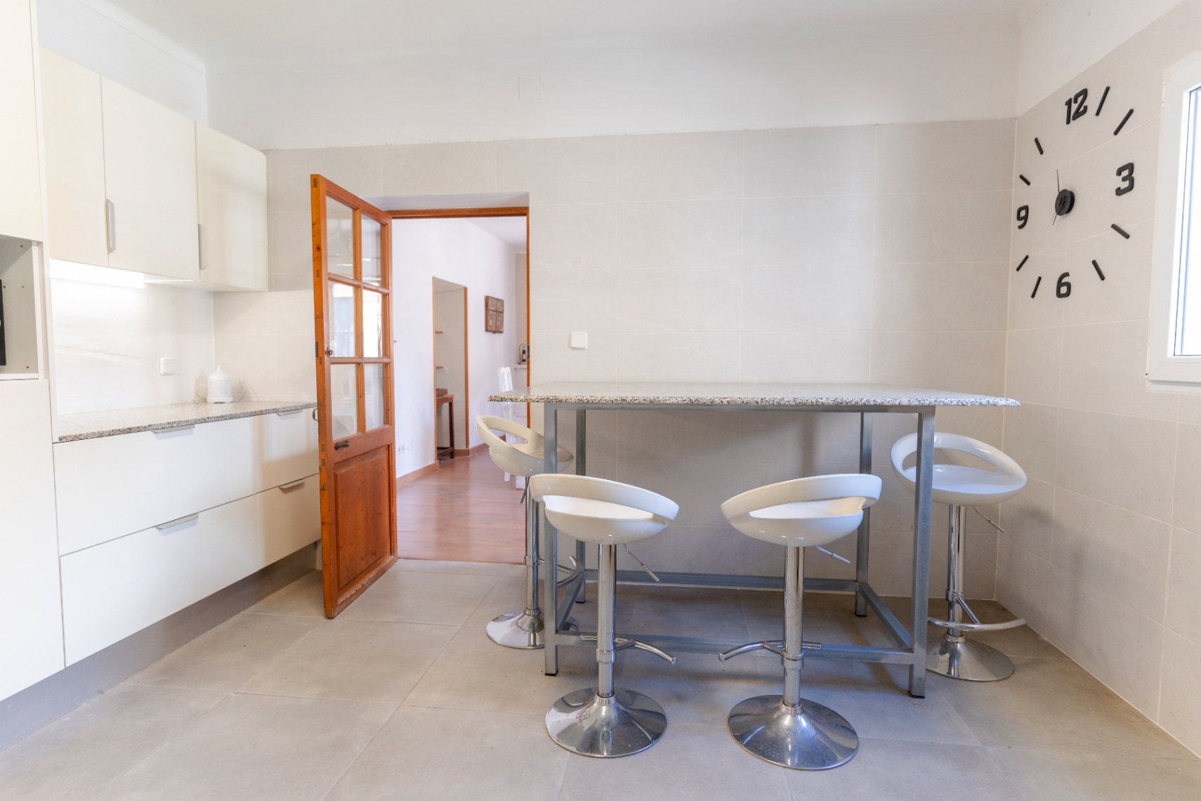 Costitx. Amplia casa de pueblo con patio, garaje y terraza a 20 minutos de Palma