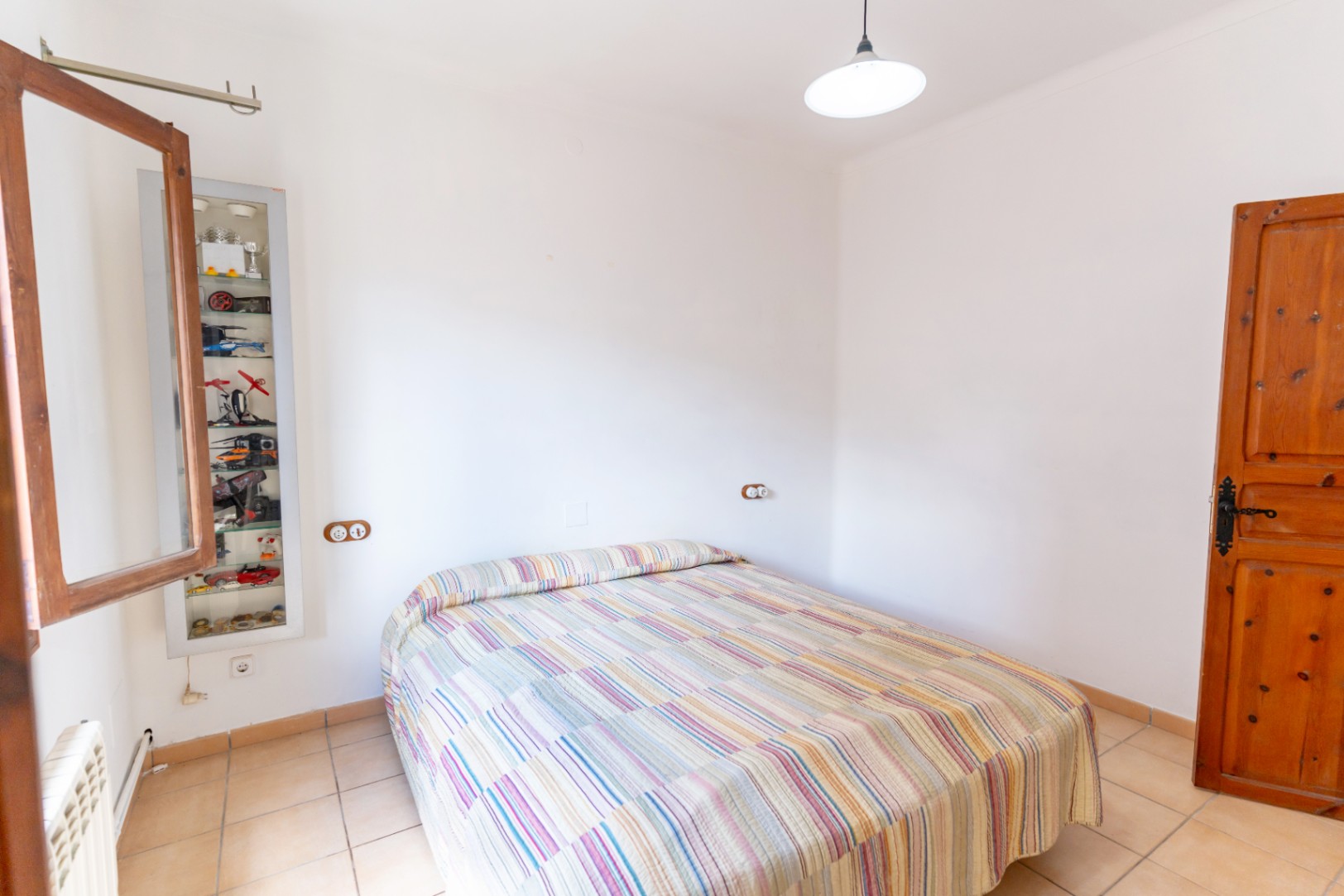 Costitx. Amplia casa de pueblo con patio, garaje y terraza a 20 minutos de Palma