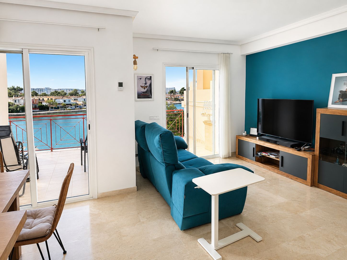 Piso-duplex con vistas y parking comunitario, a 5 minutos del mar.