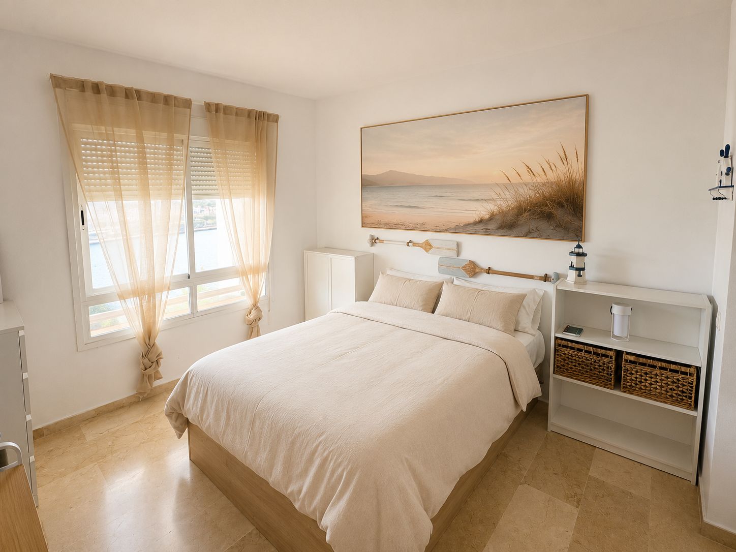 Piso-duplex con vistas y parking comunitario, a 5 minutos del mar.