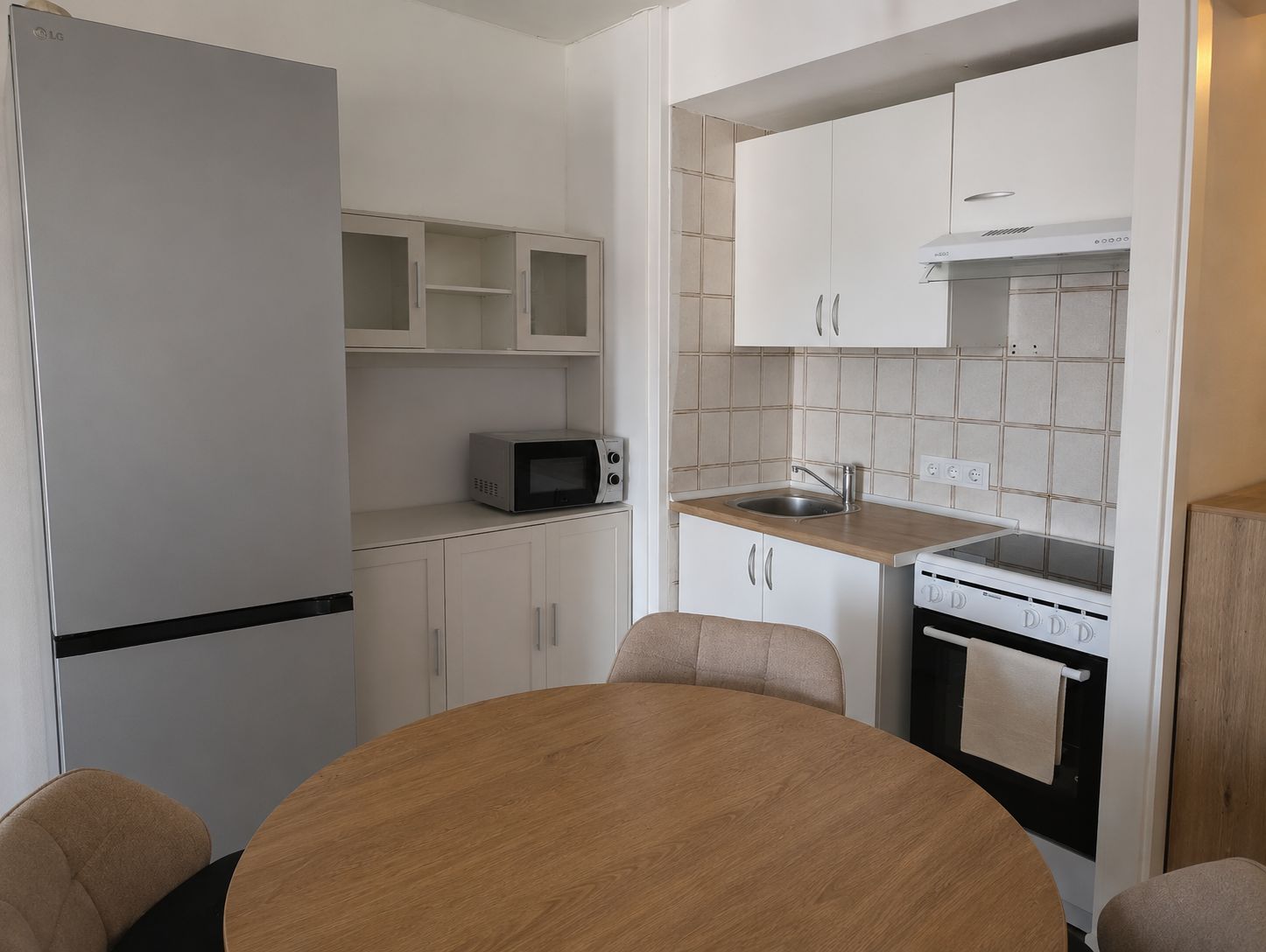 Renovierte 45 m² große Wohnung in Platja de Muro mit Balkon und Meerblick.