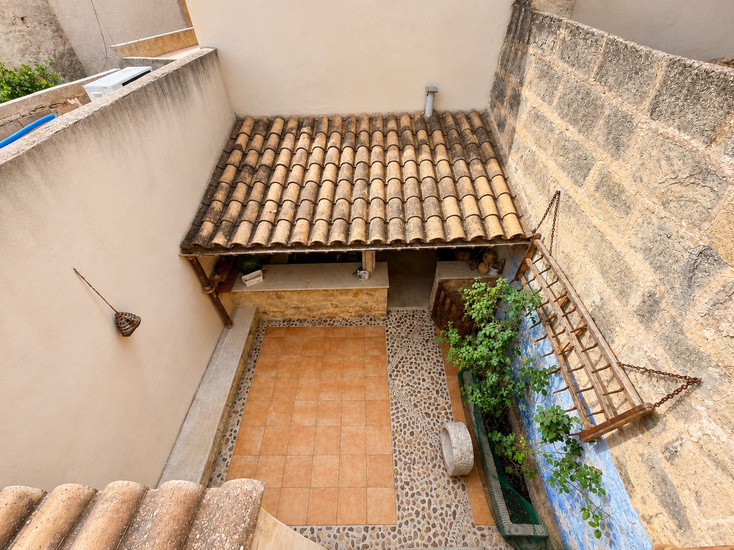 Traditional and exclusive village house with terrace and patio in the heart of Petra.