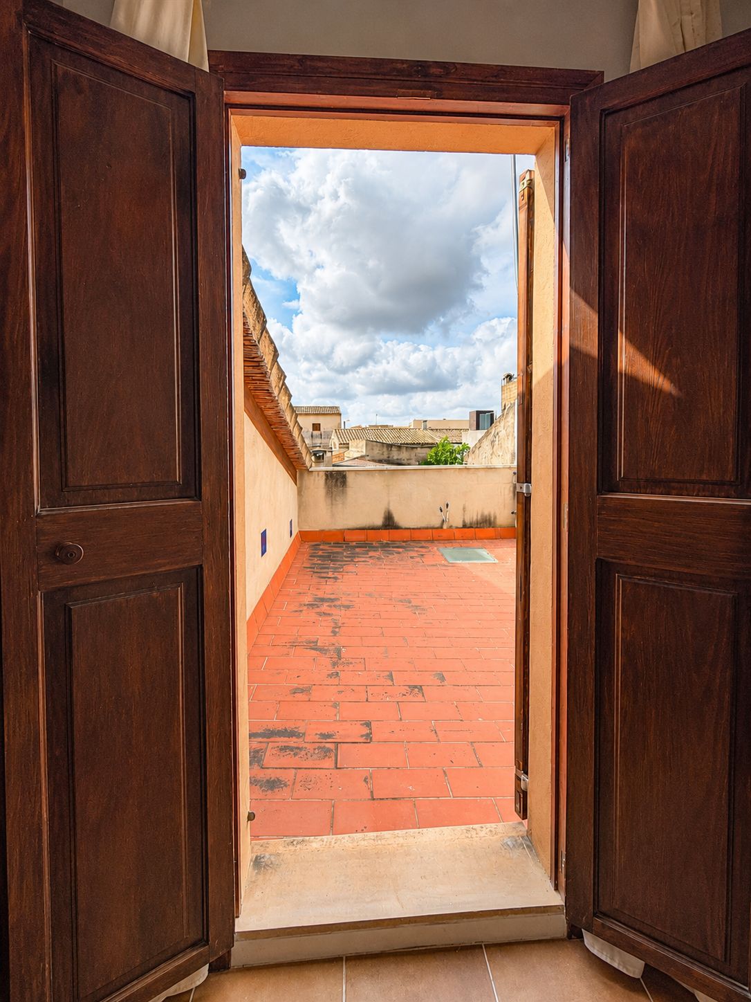 Traditional and exclusive village house with terrace and patio in the heart of Petra.