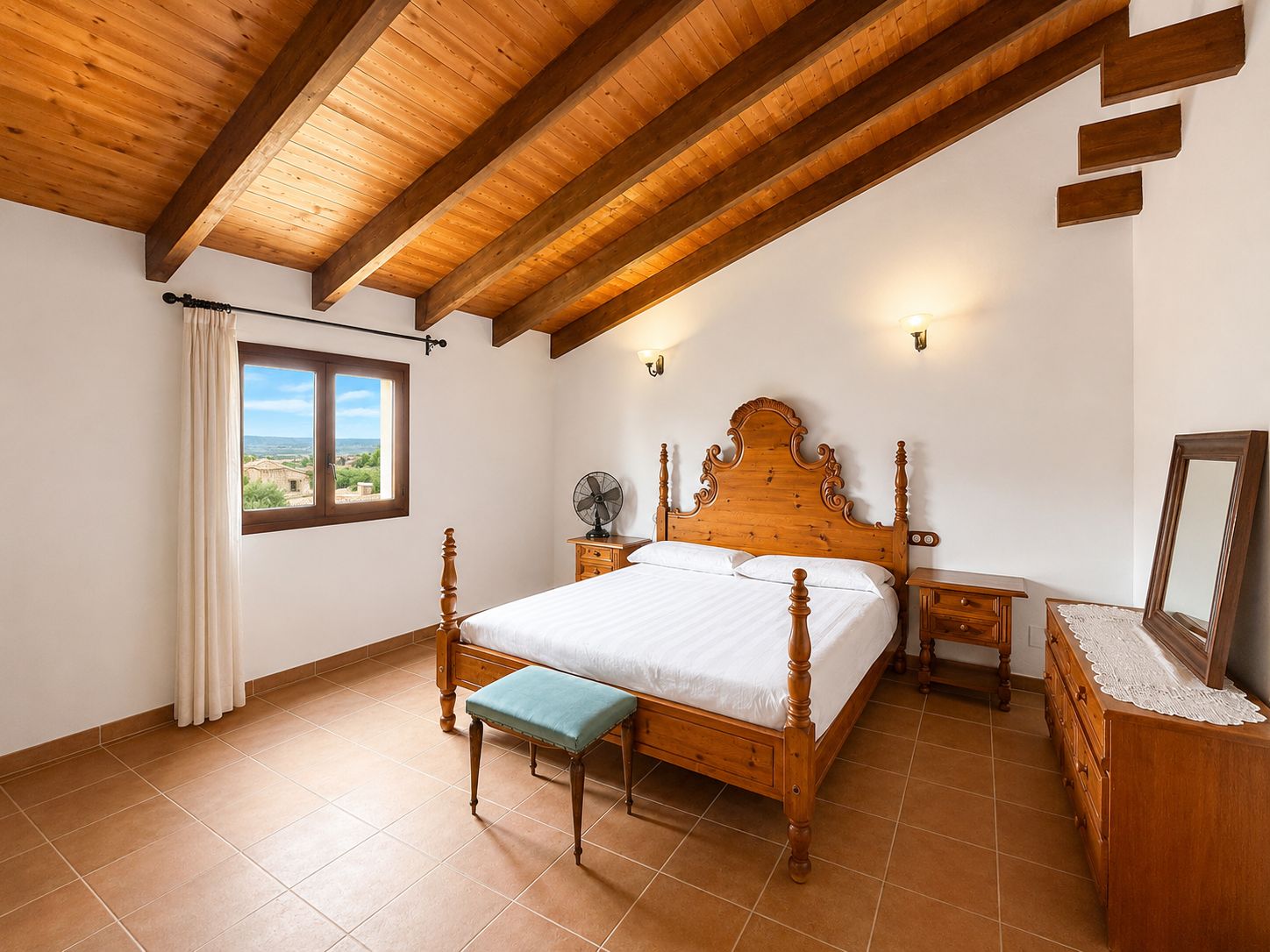 Traditional and exclusive village house with terrace and patio in the heart of Petra.