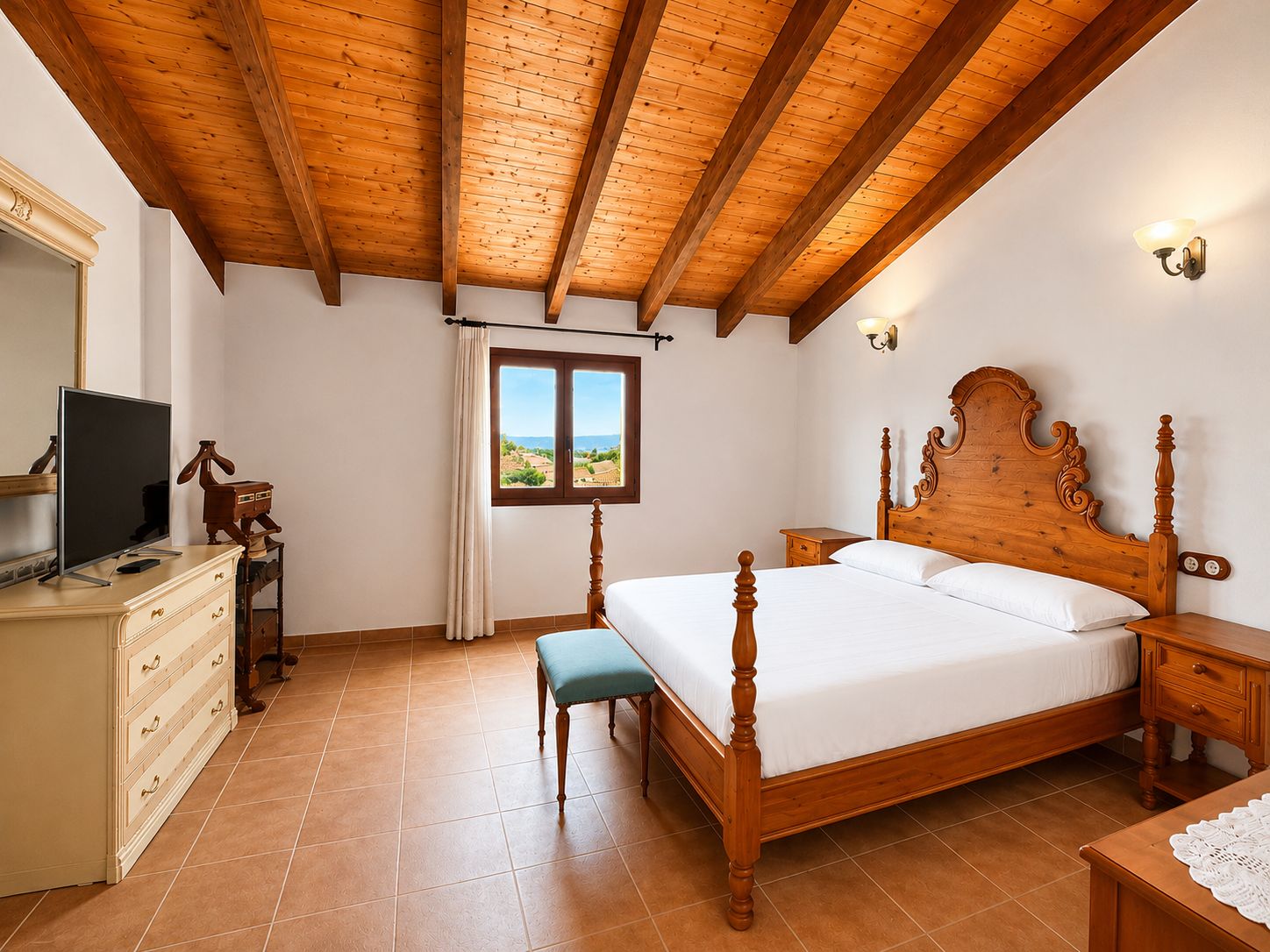 Traditional and exclusive village house with terrace and patio in the heart of Petra.