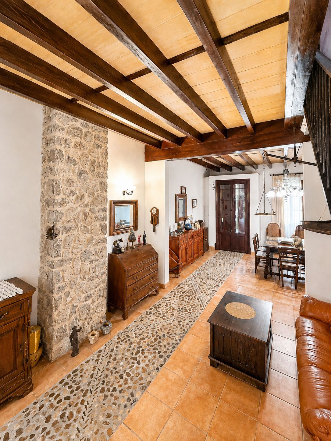 Traditional and exclusive village house with terrace and patio in the heart of Petra.