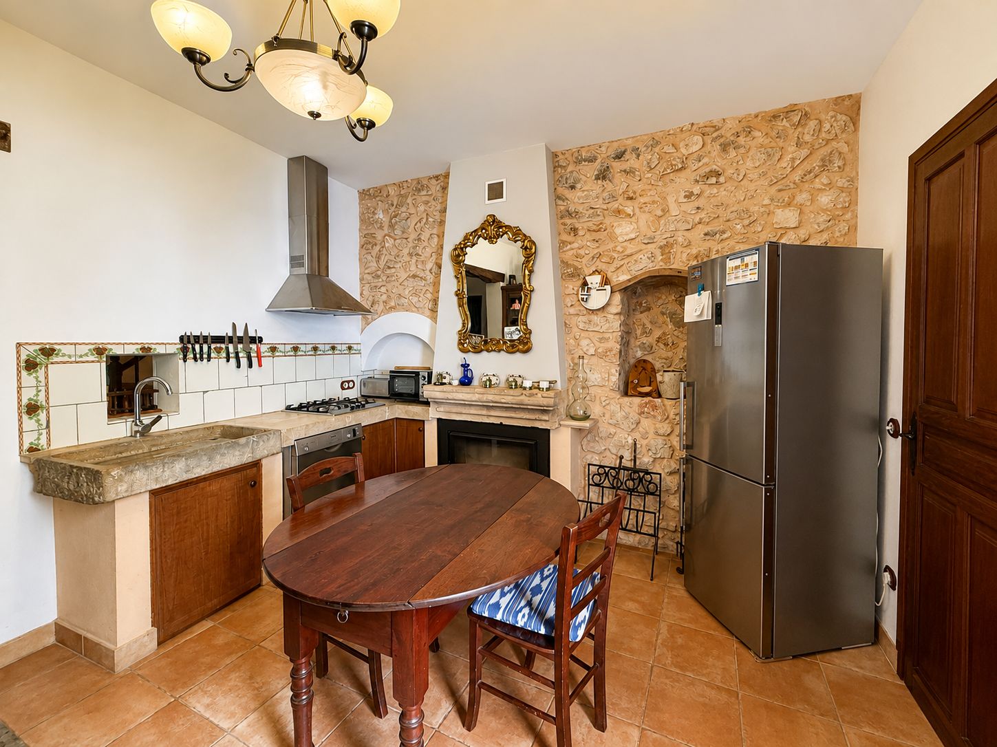 Traditional and exclusive village house with terrace and patio in the heart of Petra.
