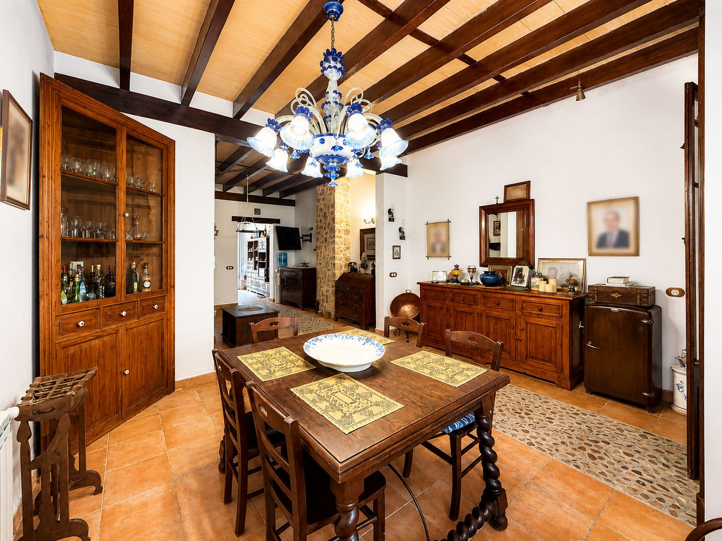 Traditional and exclusive village house with terrace and patio in the heart of Petra.