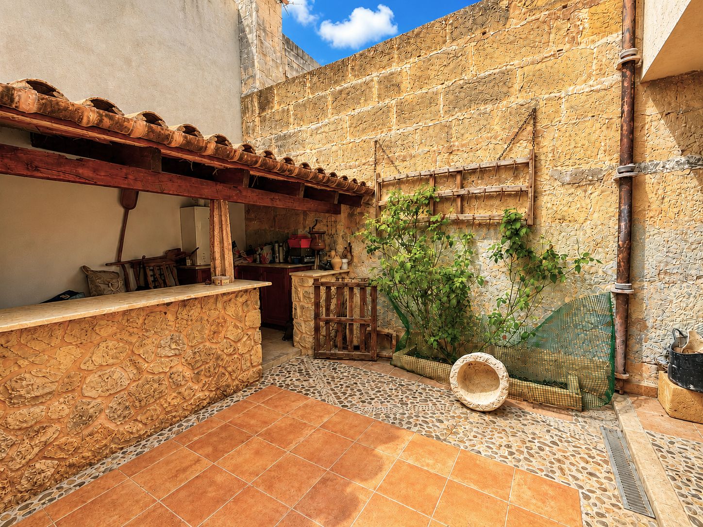 Traditional and exclusive village house with terrace and patio in the heart of Petra.