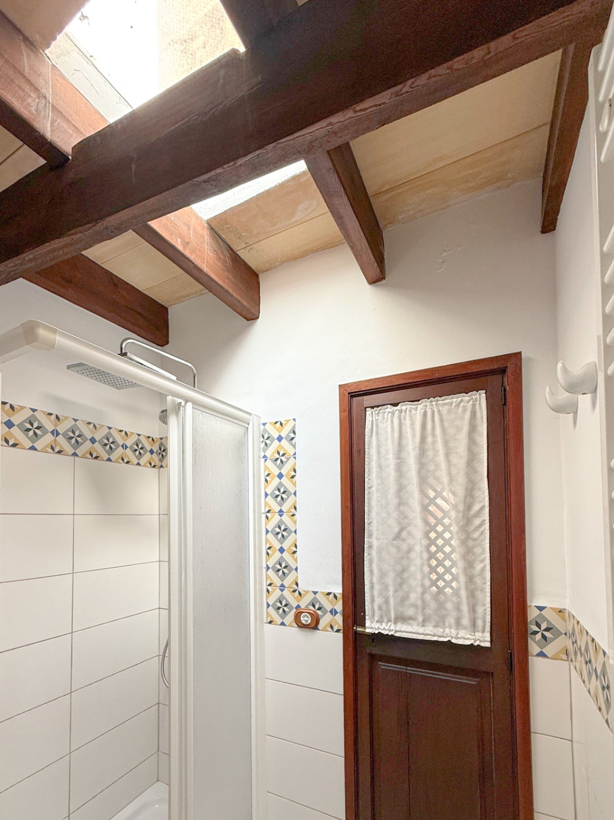 Traditional and exclusive village house with terrace and patio in the heart of Petra.