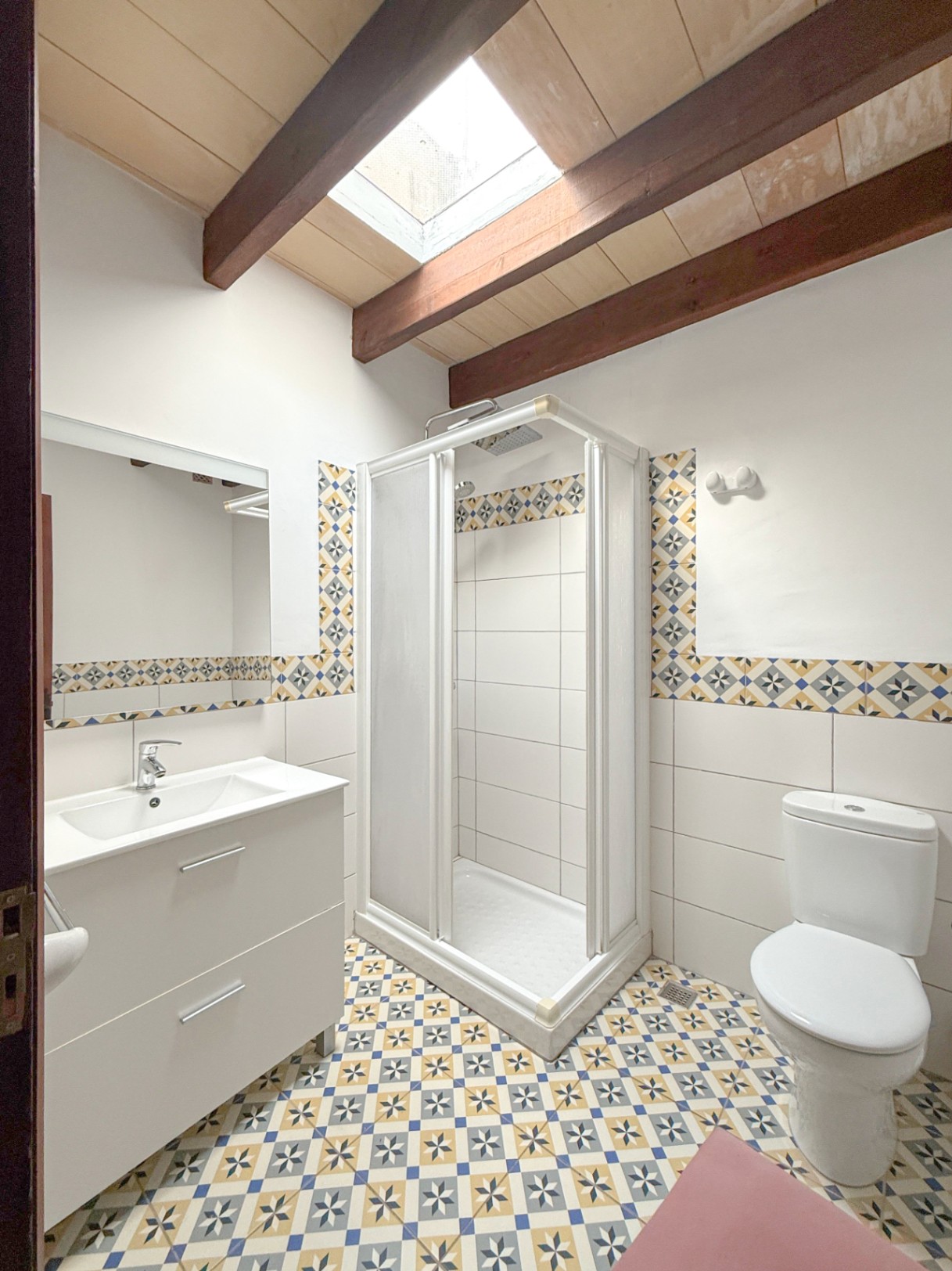 Traditional and exclusive village house with terrace and patio in the heart of Petra.