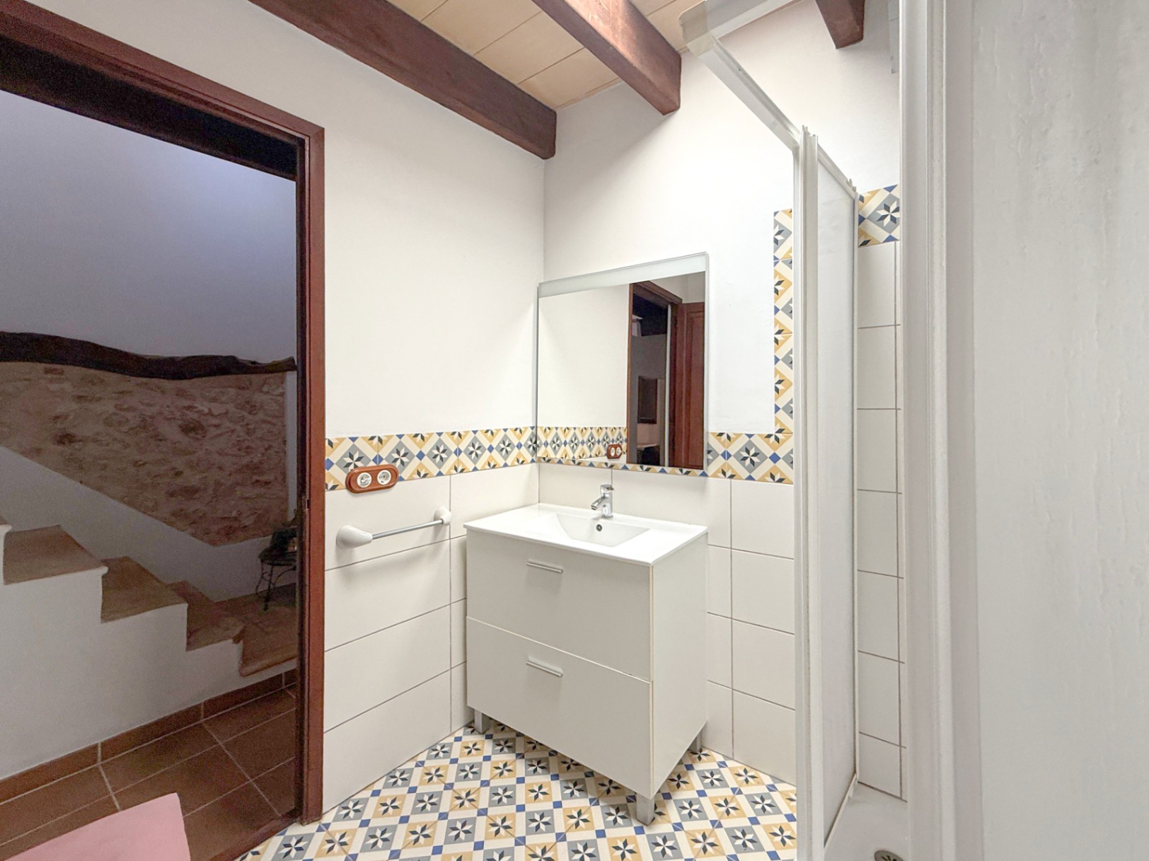 Traditional and exclusive village house with terrace and patio in the heart of Petra.