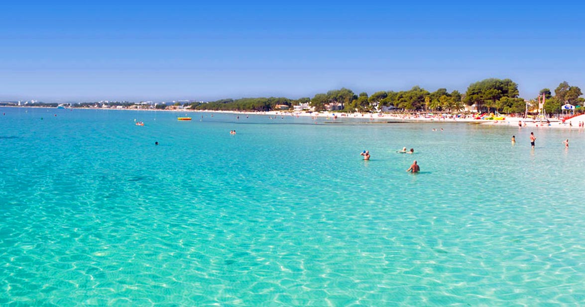 Exklusive städtische Parzelle von 710 m² in Bonaire (Alcúdia) mit verfügbarer Vorprojektplanung.