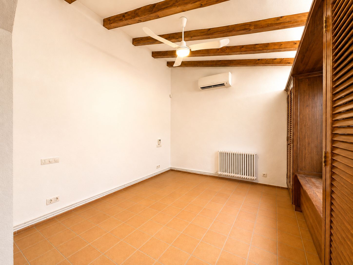 Rustic estate with views, pool, privacy, and Mallorcan charm in Pollença.