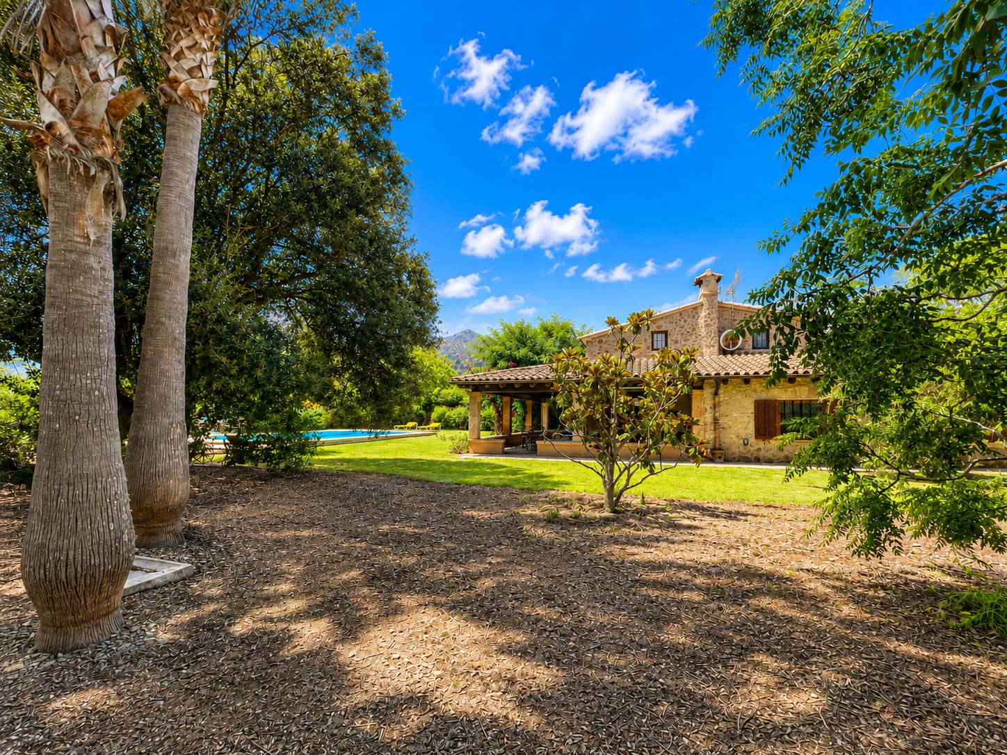 Rustic estate with views, pool, privacy, and Mallorcan charm in Pollença.