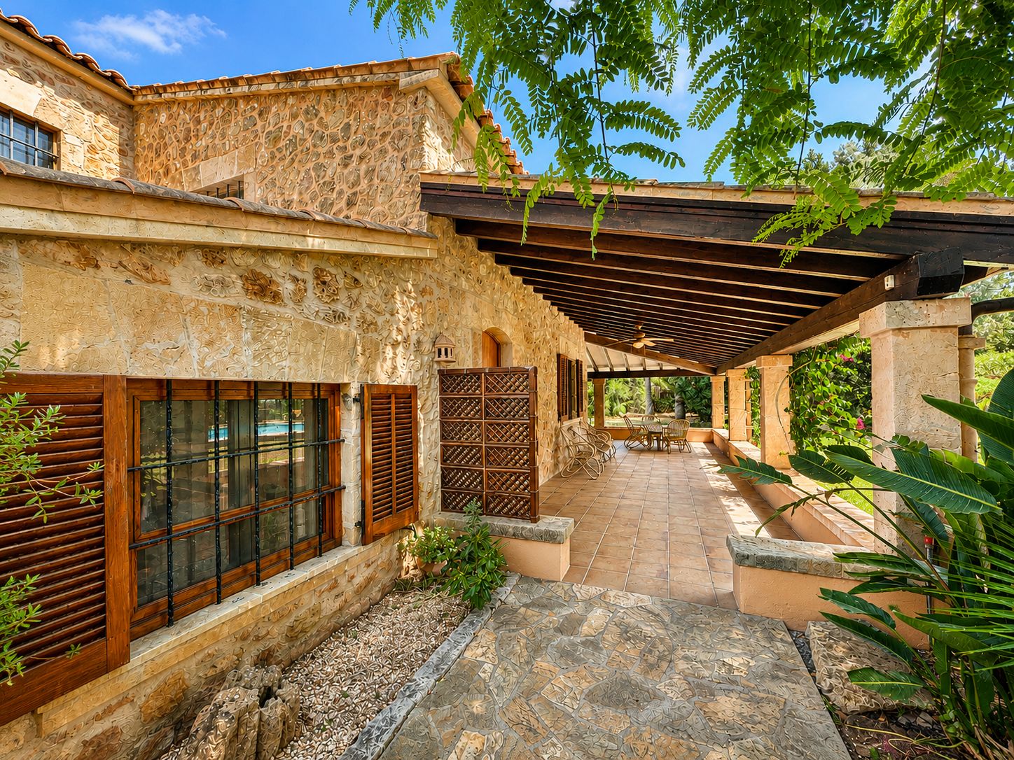 Rustic estate with views, pool, privacy, and Mallorcan charm in Pollença.