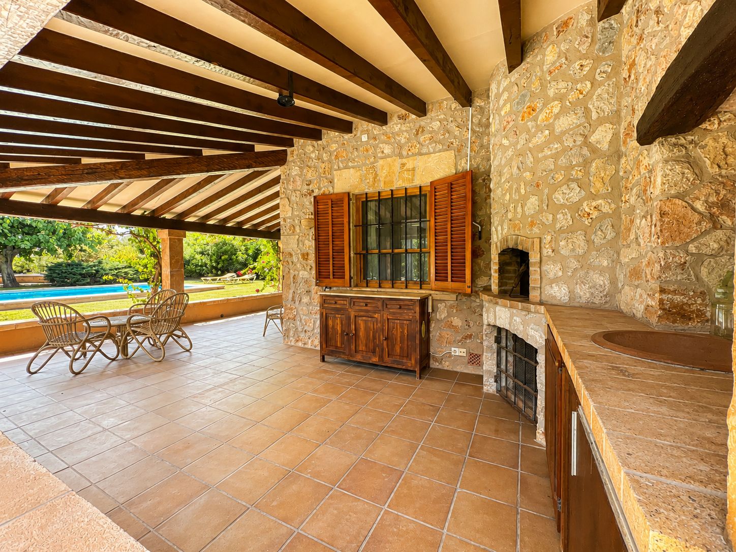 Rustic estate with views, pool, privacy, and Mallorcan charm in Pollença.
