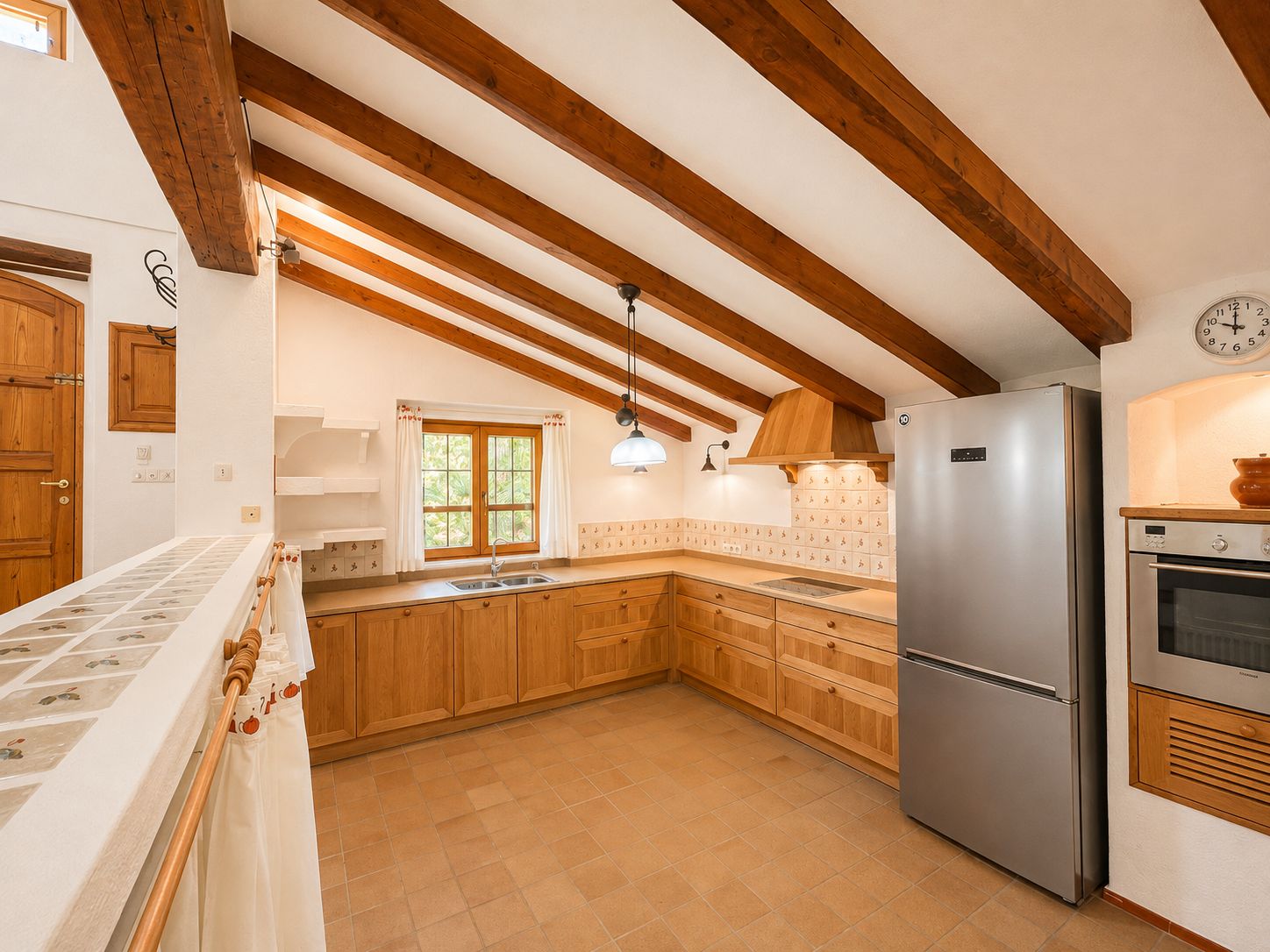 Rustic estate with views, pool, privacy, and Mallorcan charm in Pollença.