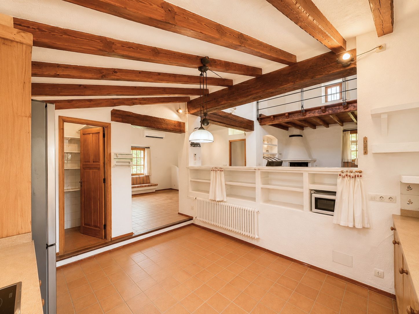 Rustic estate with views, pool, privacy, and Mallorcan charm in Pollença.