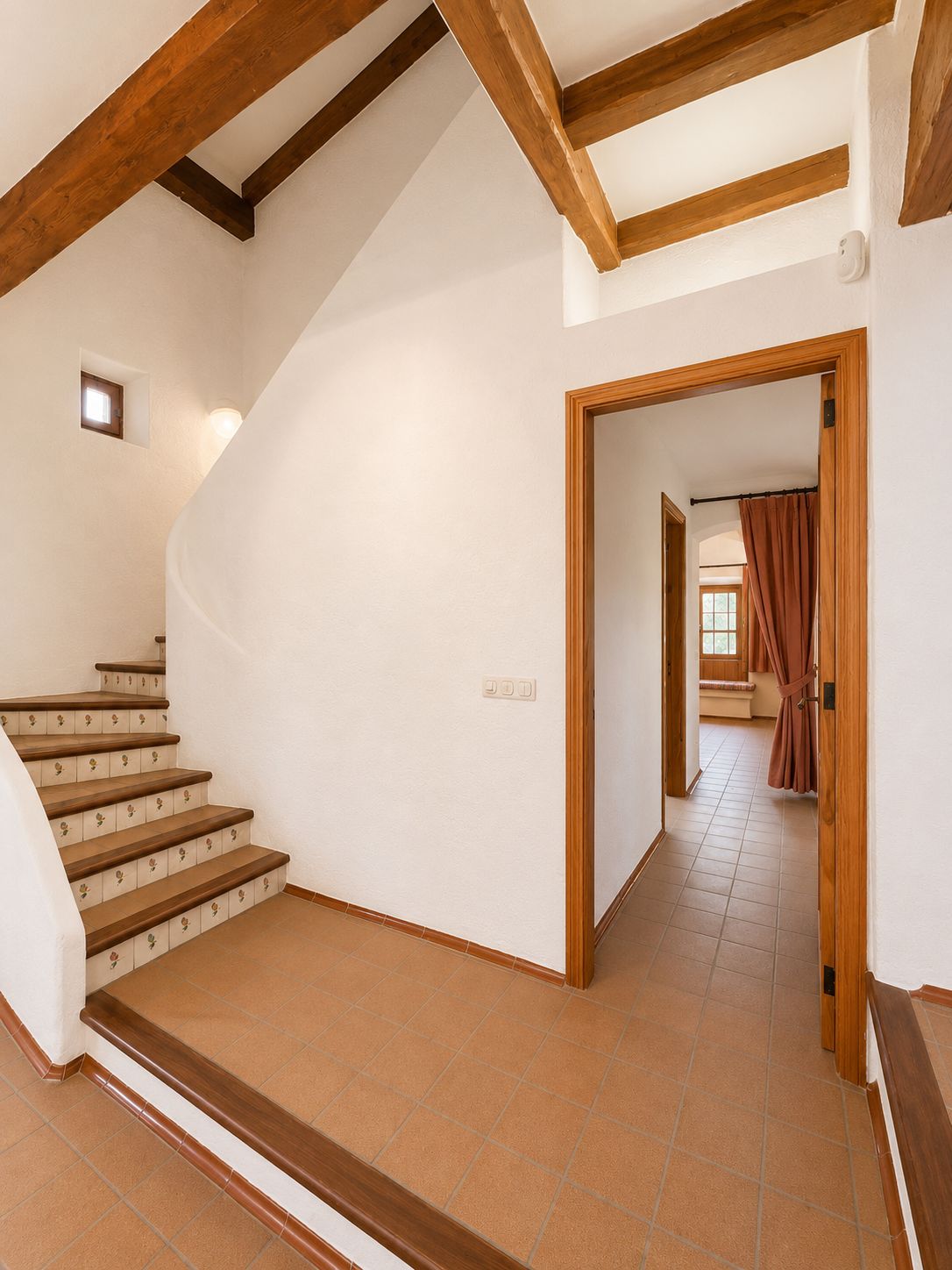Rustic estate with views, pool, privacy, and Mallorcan charm in Pollença.