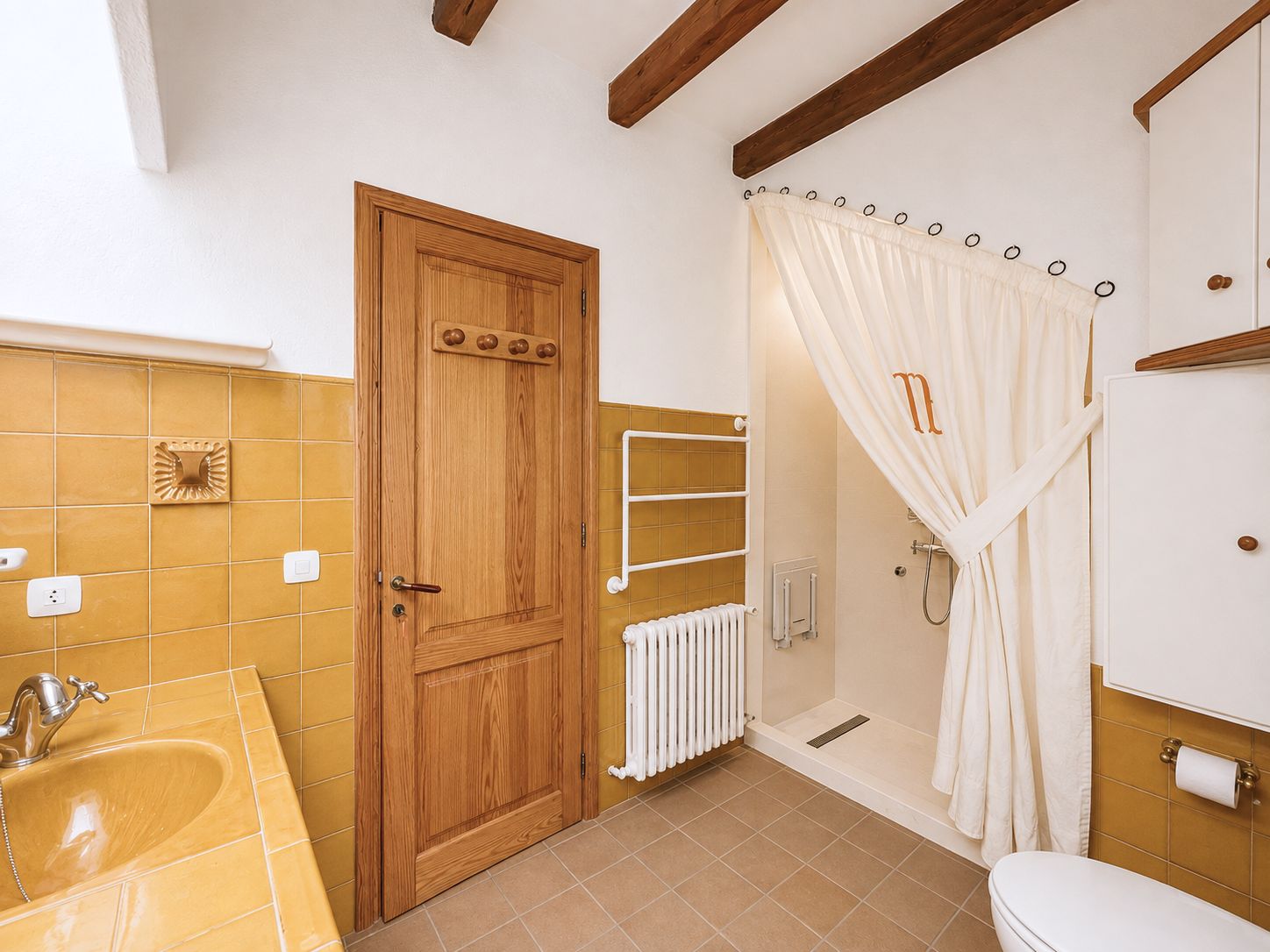 Rustic estate with views, pool, privacy, and Mallorcan charm in Pollença.