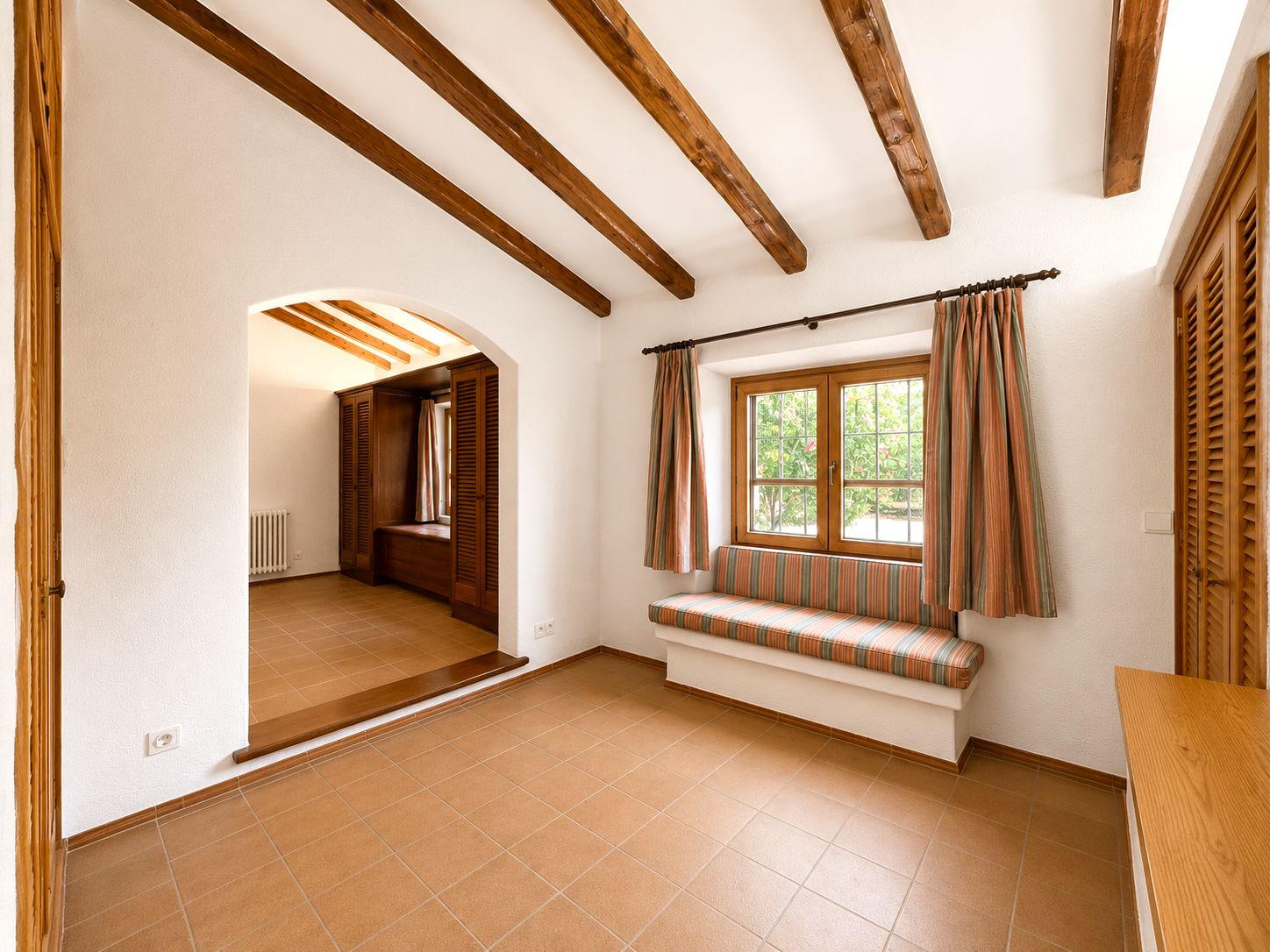 Rustic estate with views, pool, privacy, and Mallorcan charm in Pollença.