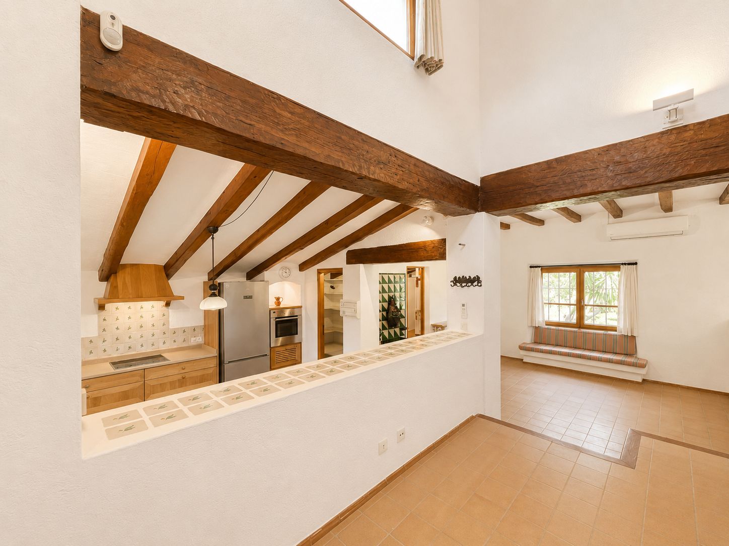 Rustic estate with views, pool, privacy, and Mallorcan charm in Pollença.