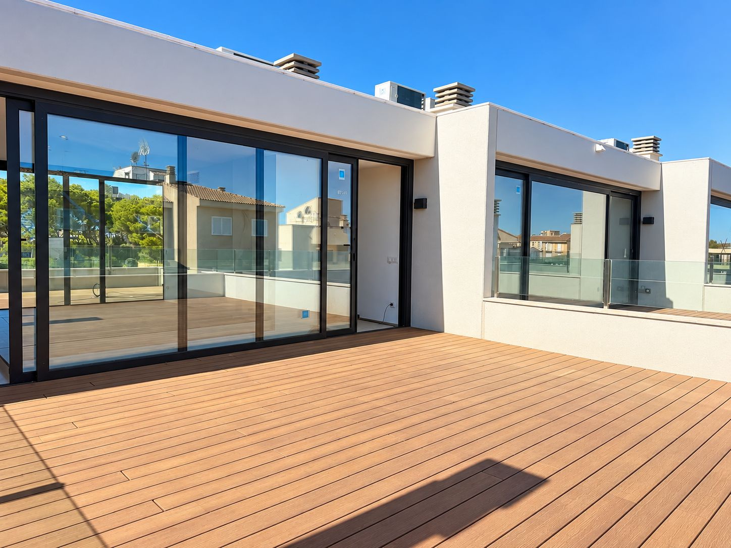 Magnifiques maisons de ville avec piscine privée en bord de mer