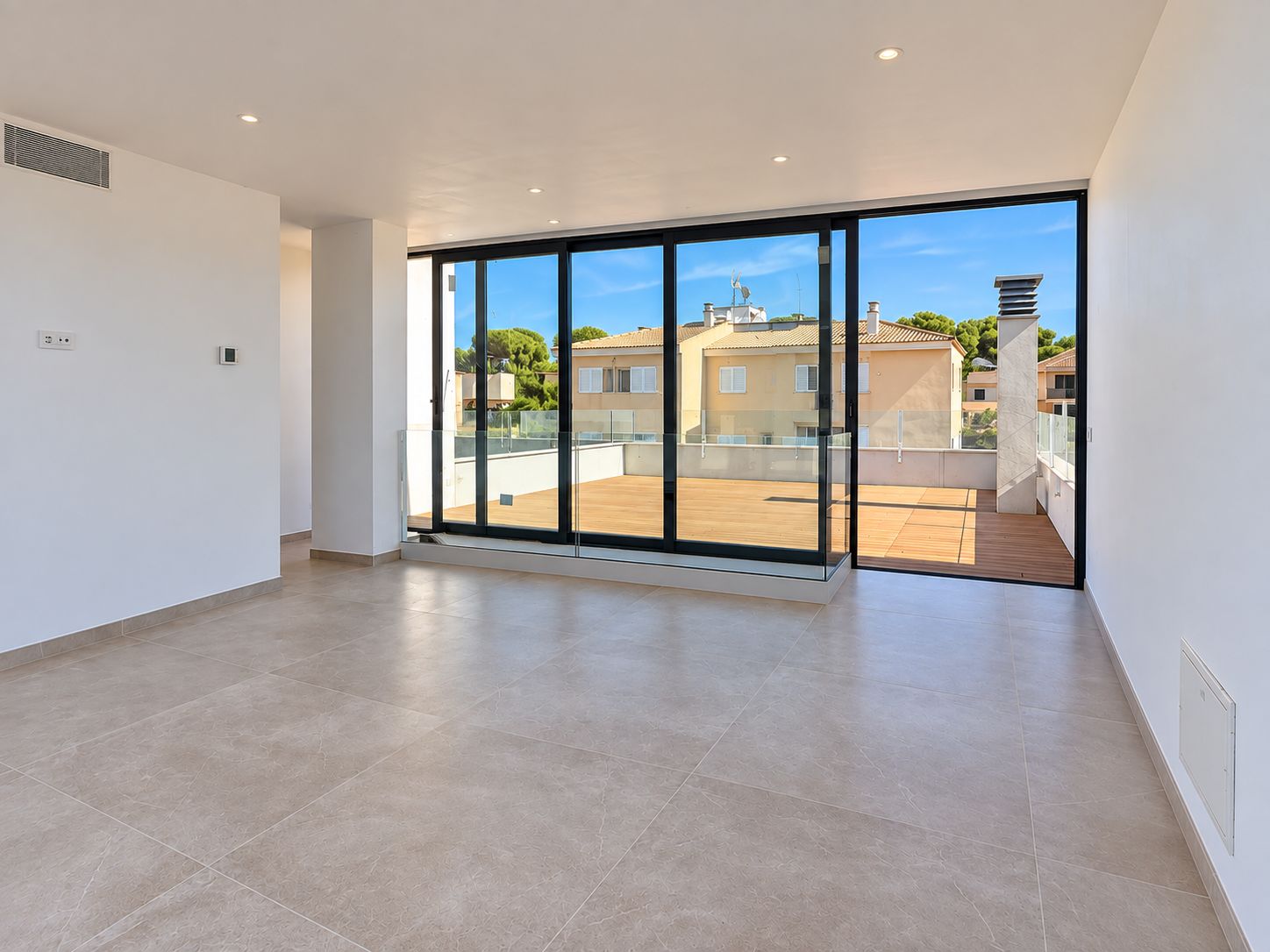 Magnifiques maisons de ville avec piscine privée en bord de mer