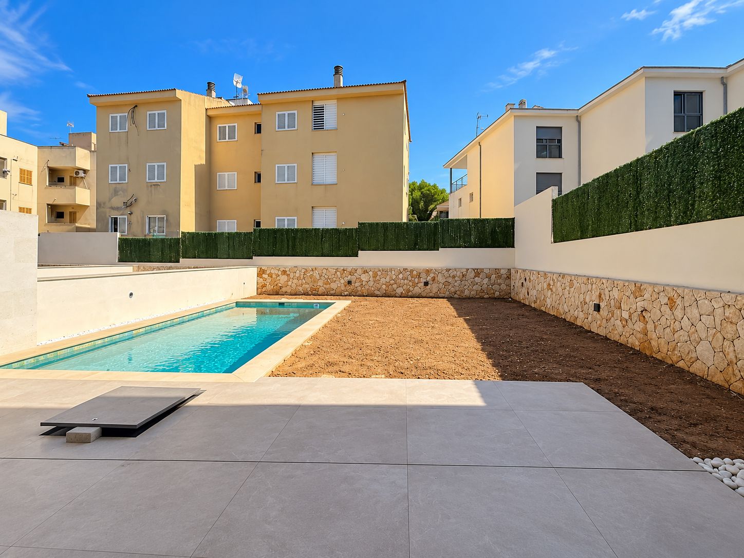 Magnifiques maisons de ville avec piscine privée en bord de mer