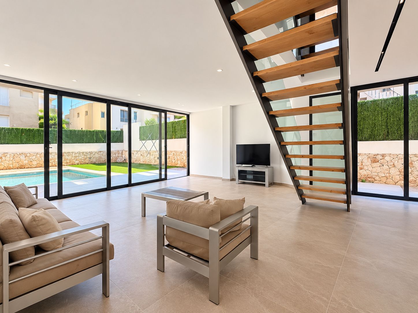 Magnifiques maisons de ville avec piscine privée en bord de mer
