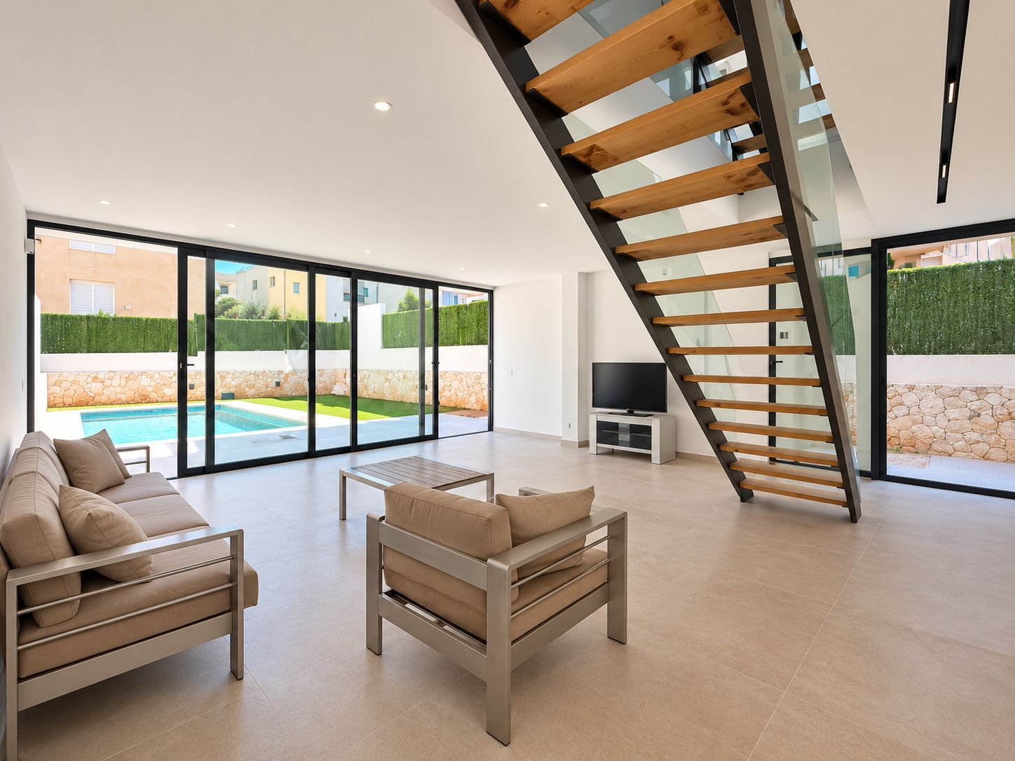 Magnifiques maisons de ville avec piscine privée en bord de mer