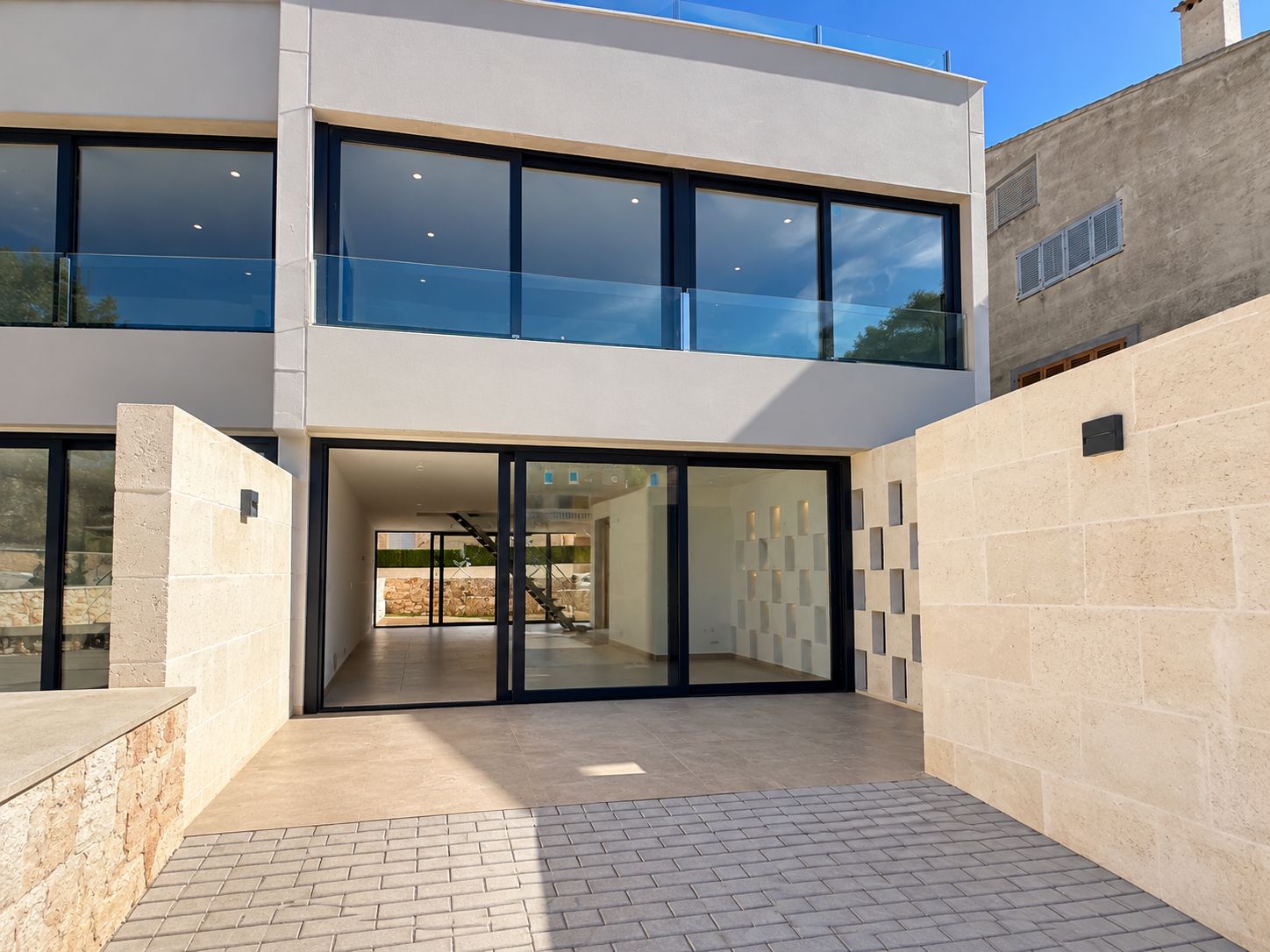 Magnifiques maisons de ville avec piscine privée en bord de mer