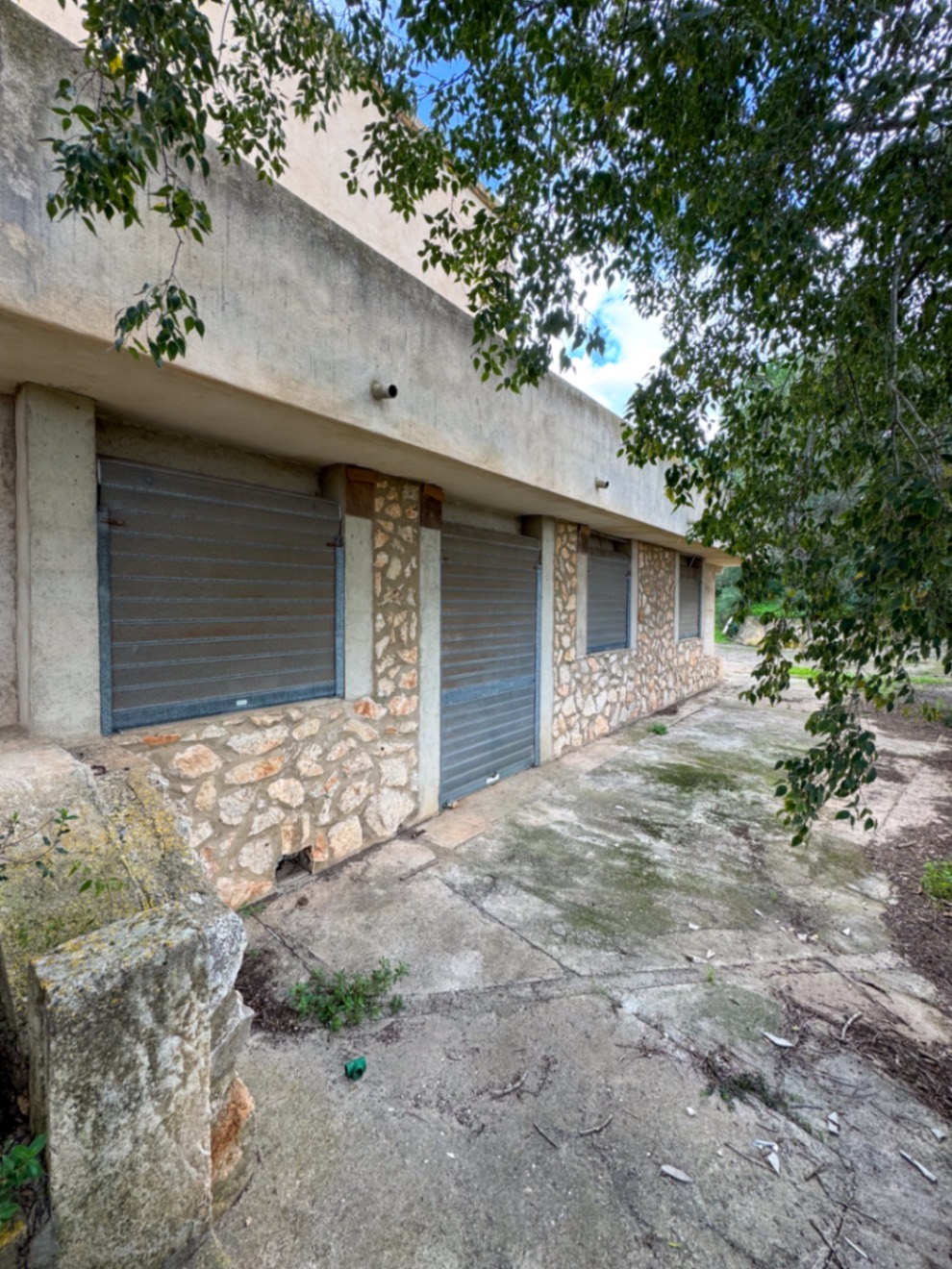 Tolle rustikale Finca mit Renovierungsprojekt und Panoramablick auf Manacor.