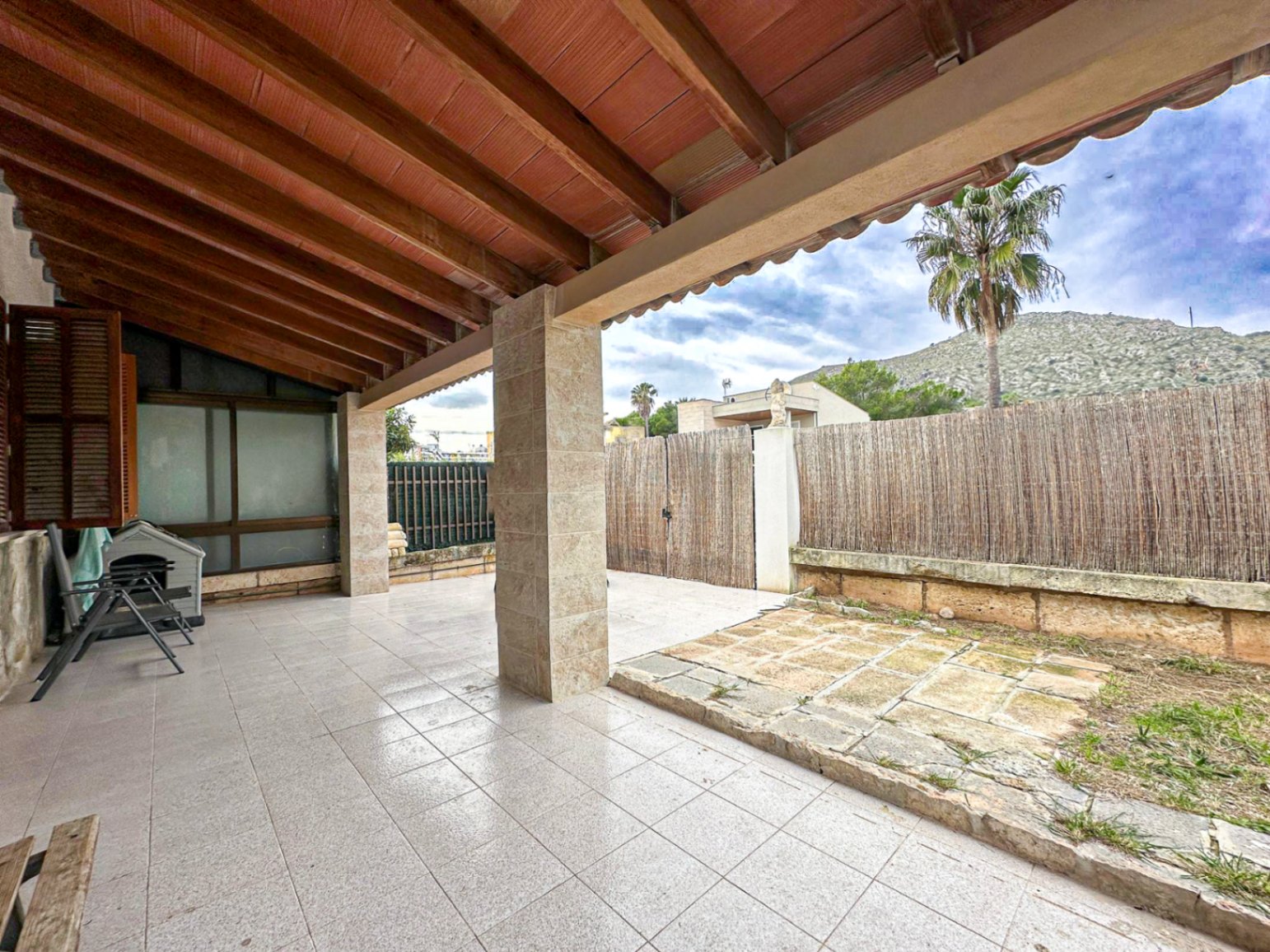 Gelegenheit! Villa mit reichlich Möglichkeiten zur Renovierung in Alcudia.