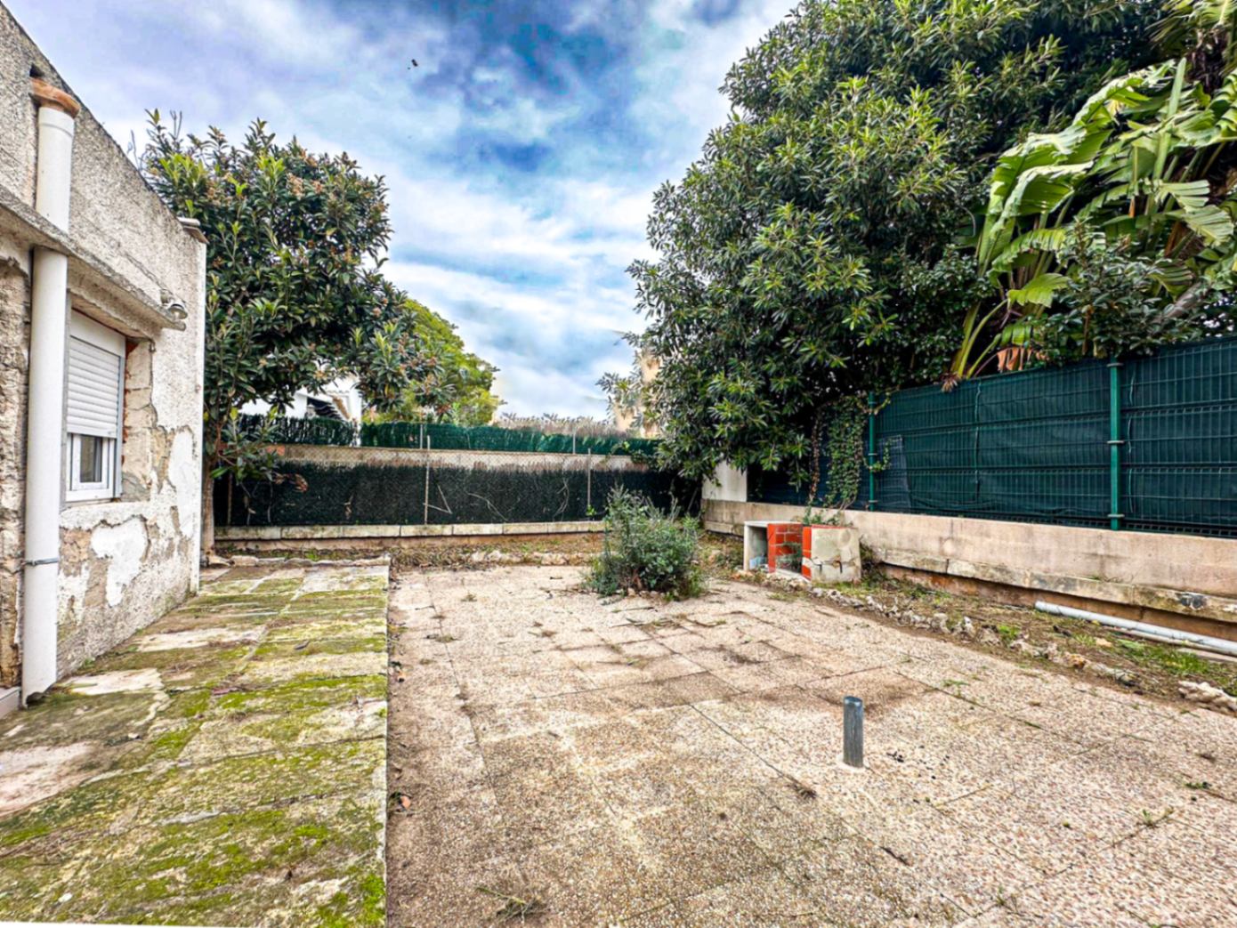 Gelegenheit! Villa mit reichlich Möglichkeiten zur Renovierung in Alcudia.