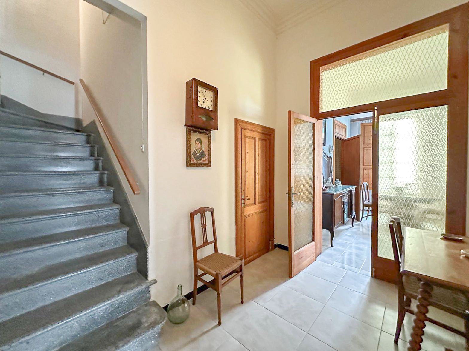 Casa mallorquina con carácter y gran potencial para renovar en el pueblo de muro.