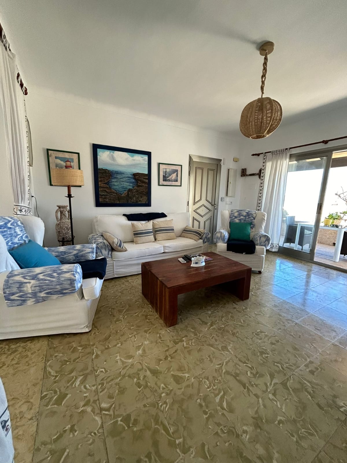 Chalet con Licencia Vacacional ETV para 4 Personas, con apartamento Independiente y dos Solares  