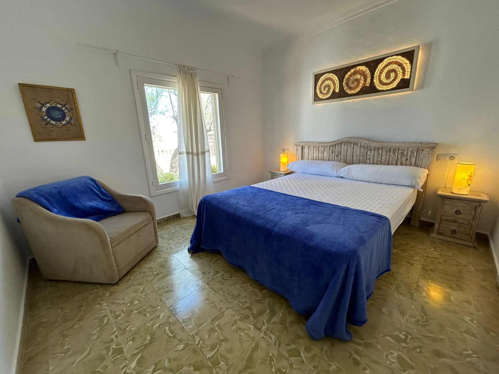 Chalet con Licencia Vacacional ETV para 4 Personas, con apartamento Independiente y dos Solares  